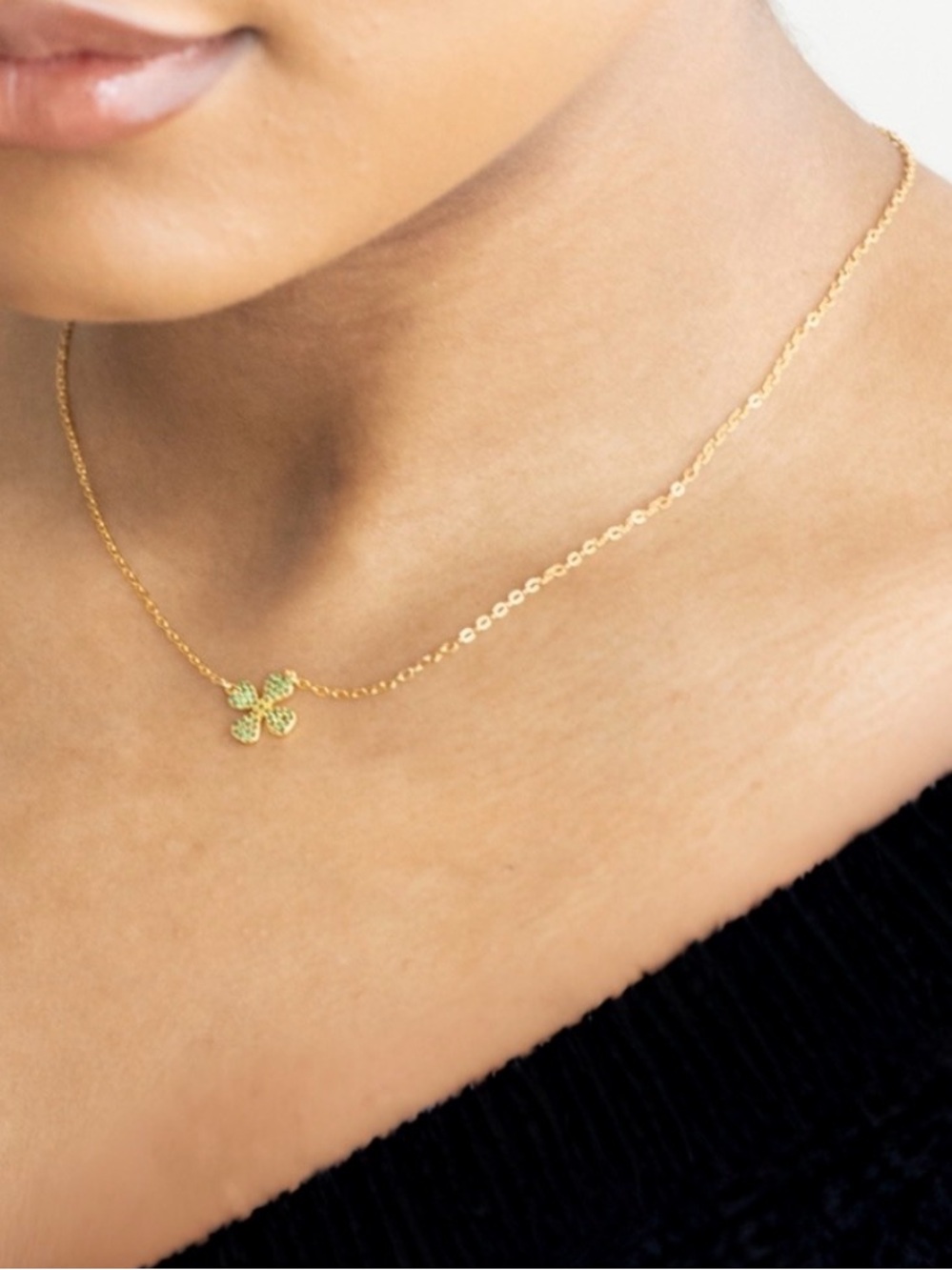 Plunder Design Lucky Clover Necklace 18k Gold Plated stainless steel 16-19” - Picture 3 of 4
